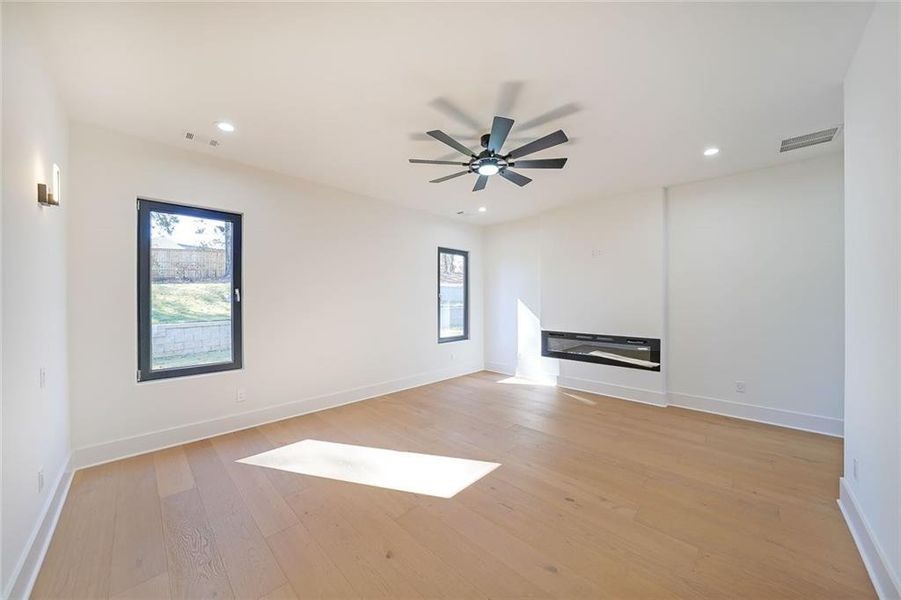 Spacious, unfurnished interior of a new home in , Auburn (Image 45). Spacious, unfurnished interior of a new home in , Auburn (Image 45).