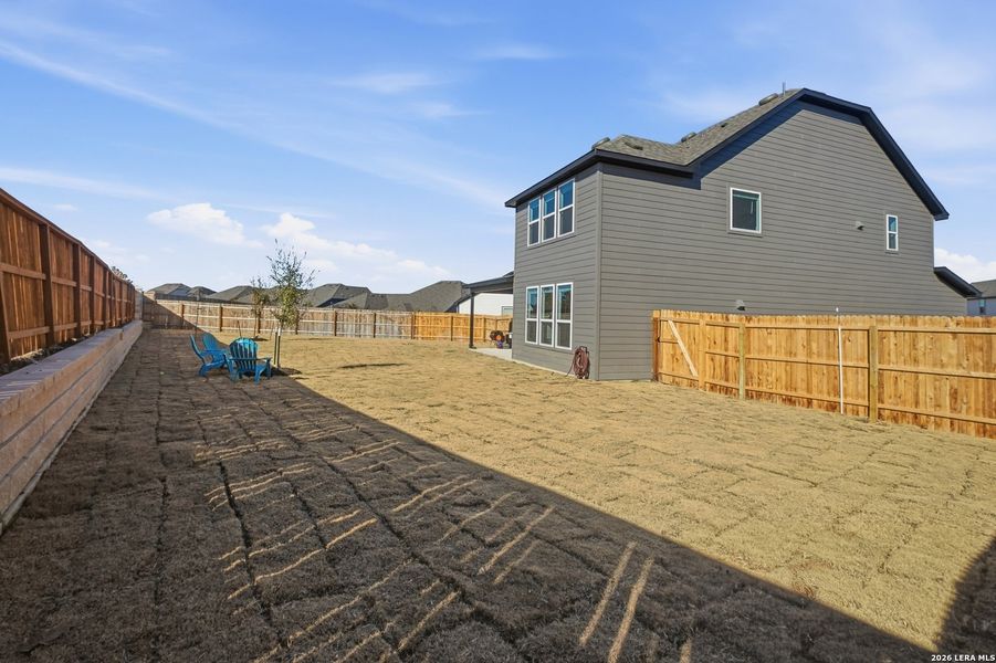 Exterior details and patio area of a home in Horizon Ridge, San Antonio (Image 3). Exterior details and patio area of a home in Horizon Ridge, San Antonio (Image 3).