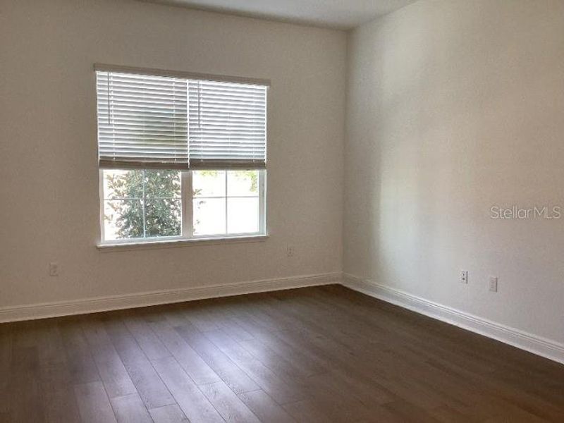 Spacious, unfurnished interior of a new home in Lake Cawood Cove, Windermere (Image 17). Spacious, unfurnished interior of a new home in Lake Cawood Cove, Windermere (Image 17).