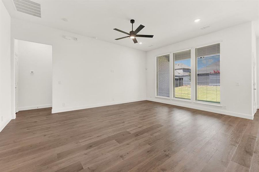 Spacious, unfurnished interior of a new home in Union Park, Little Elm (Image 26). Spacious, unfurnished interior of a new home in Union Park, Little Elm (Image 26).