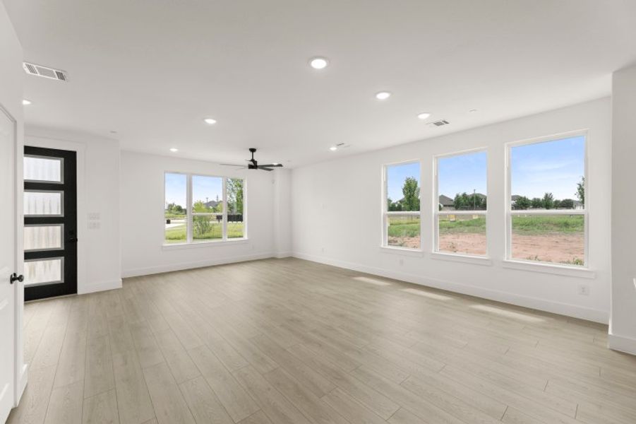 Spacious, unfurnished interior of a new home in Chelsea Commons, Allen (Image 15). Spacious, unfurnished interior of a new home in Chelsea Commons, Allen (Image 15).