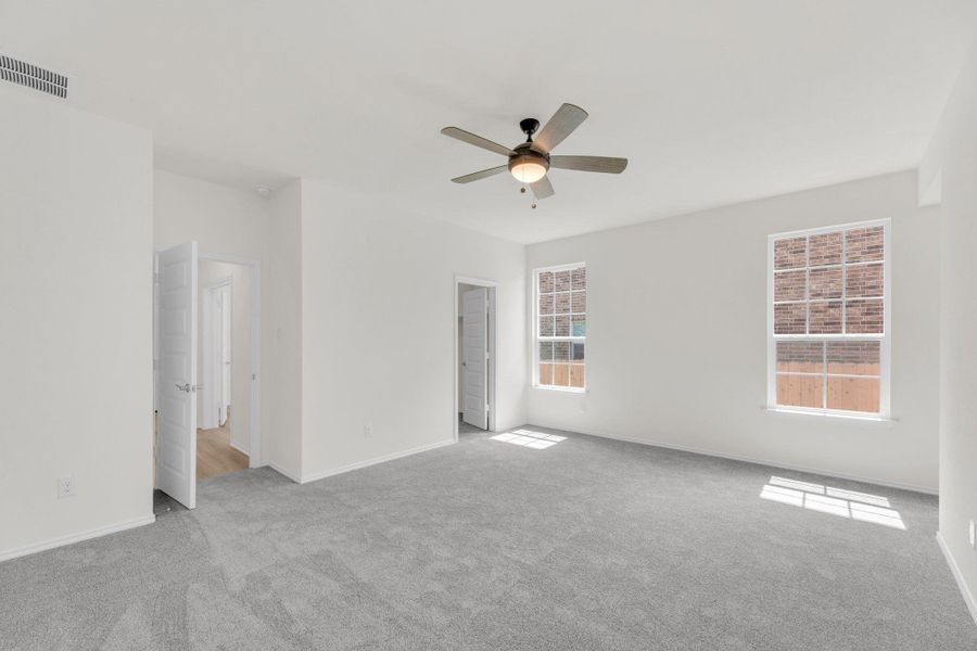 Spacious, unfurnished interior of a new home in Salerno - Classic Collection, Round Rock (Image 30). Spacious, unfurnished interior of a new home in Salerno - Classic Collection, Round Rock (Image 30).