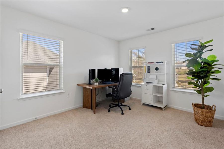 Furnished interior view inside a new home in Water Oak Estates, Lawrenceville (Image 32).