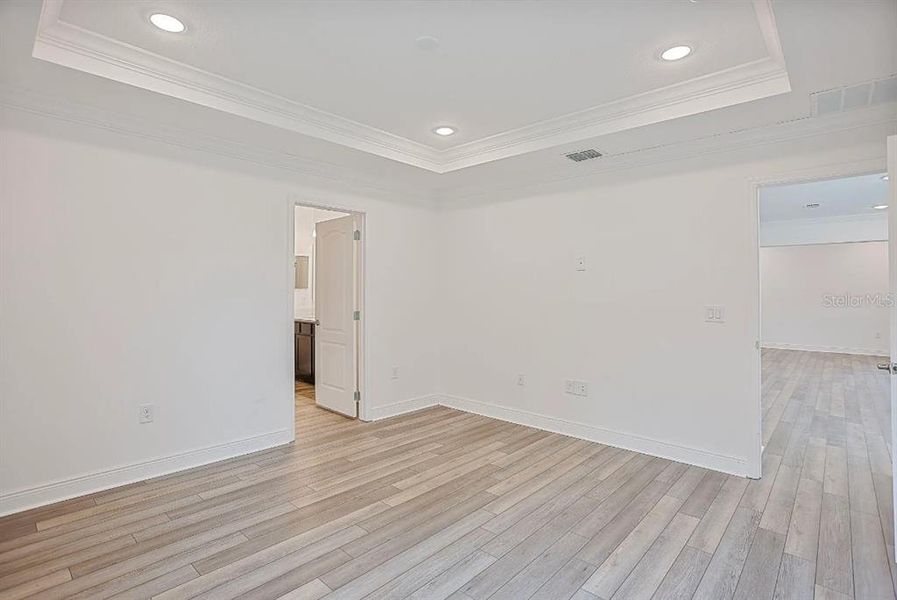 Spacious, unfurnished interior of a new home in Oakhaven Walk, Gainesville (Image 16). Spacious, unfurnished interior of a new home in Oakhaven Walk, Gainesville (Image 16).
