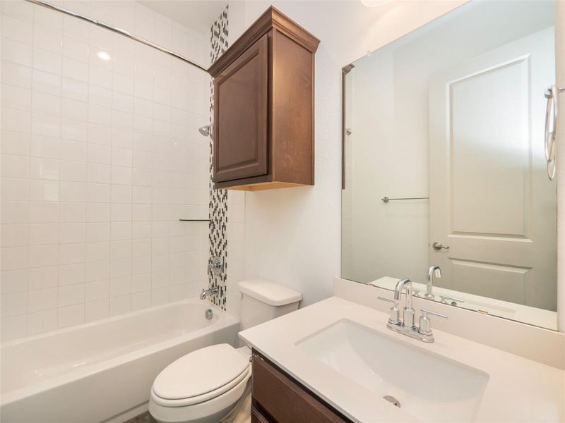 Furnished interior view inside a new home in , Manchaca (Image 17). Furnished interior view inside a new home in , Manchaca (Image 17).