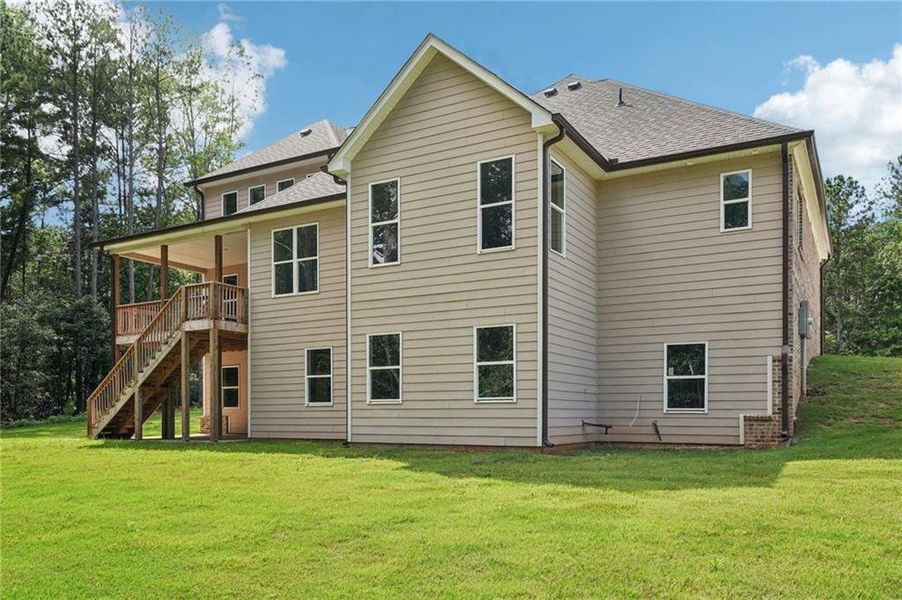 Image 85 of a home in .