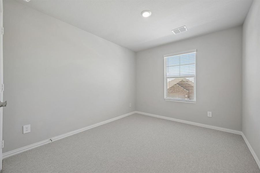 Spacious, unfurnished interior of a new home in Lakehaven - Signature Series, Farmersville (Image 33).