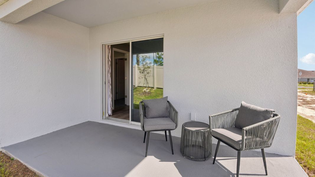 Exterior details and patio area of a home in Ocala Crossings South, Ocala (Image 2). Exterior details and patio area of a home in Ocala Crossings South, Ocala (Image 2).