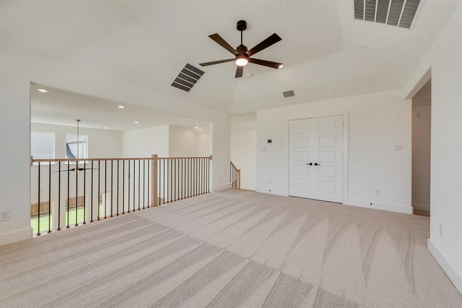 Spacious, unfurnished interior of a new home in Estates at Rockhill, Frisco (Image 30).