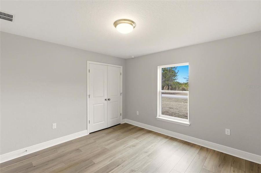 Spacious, unfurnished interior of a new home in , Sebring (Image 29).