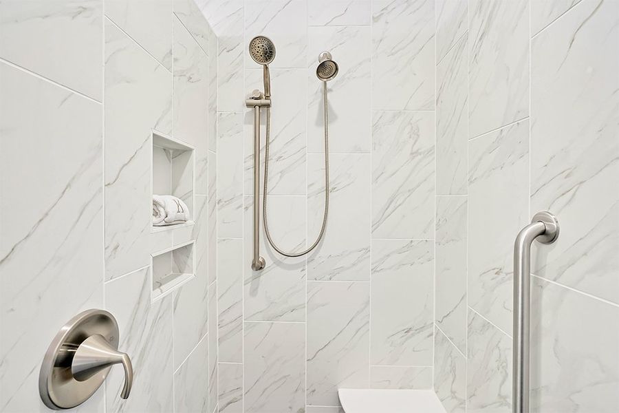 Charleston Harbor, Master Bathroom