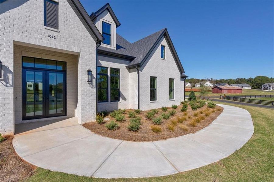 Exterior details and patio area of a home in , Greensboro (Image 4).