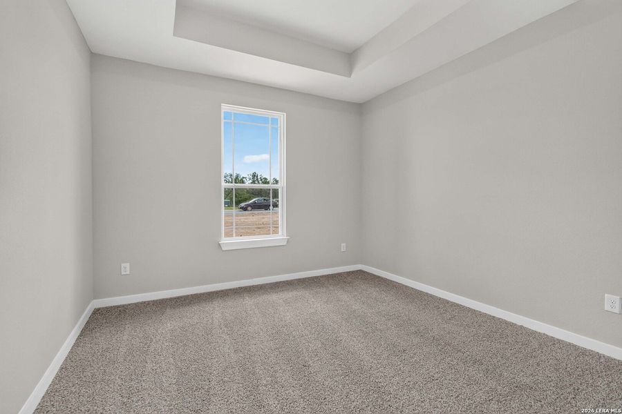 Spacious, unfurnished interior of a new home in Jordan's Ranch, San Antonio (Image 16).