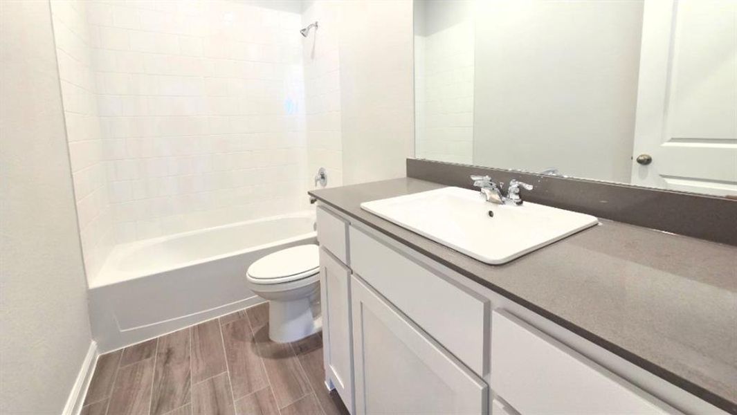 Furnished interior view inside a new home in Vista Point, Grandview (Image 7).