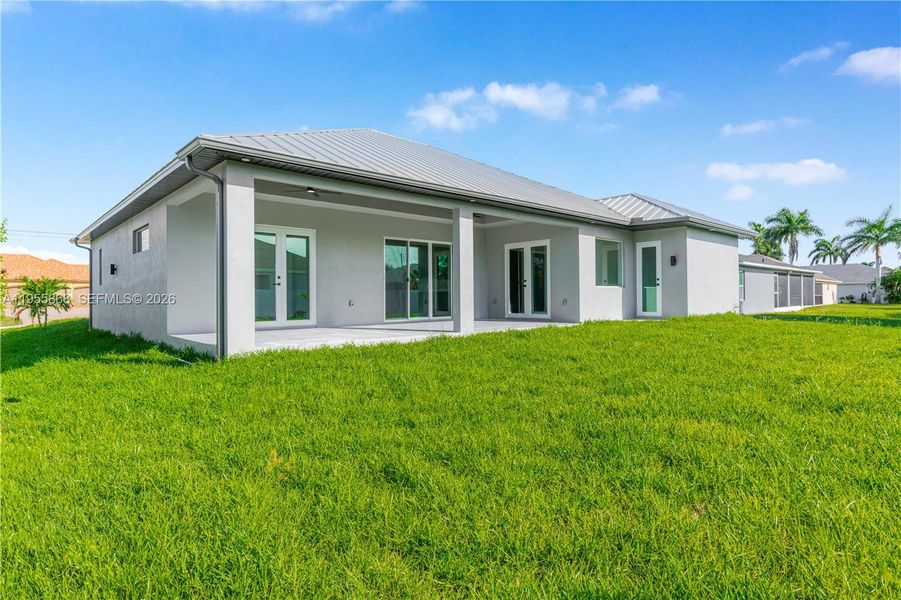Exterior details and patio area of a home in , Cape Coral (Image 27). Exterior details and patio area of a home in , Cape Coral (Image 27).
