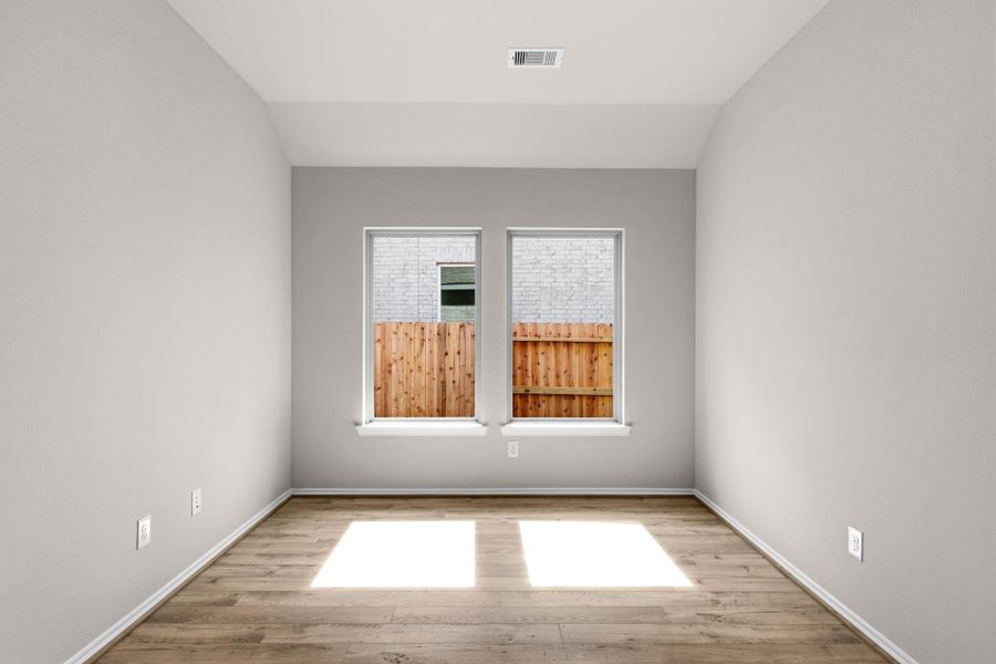 Spacious, unfurnished interior of a new home in Grand Central Park, Conroe (Image 22). Spacious, unfurnished interior of a new home in Grand Central Park, Conroe (Image 22).