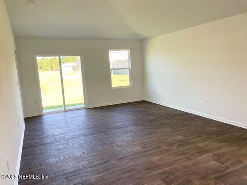 Spacious, unfurnished interior of a new home in The Arbors, Jacksonville (Image 53). Spacious, unfurnished interior of a new home in The Arbors, Jacksonville (Image 53).