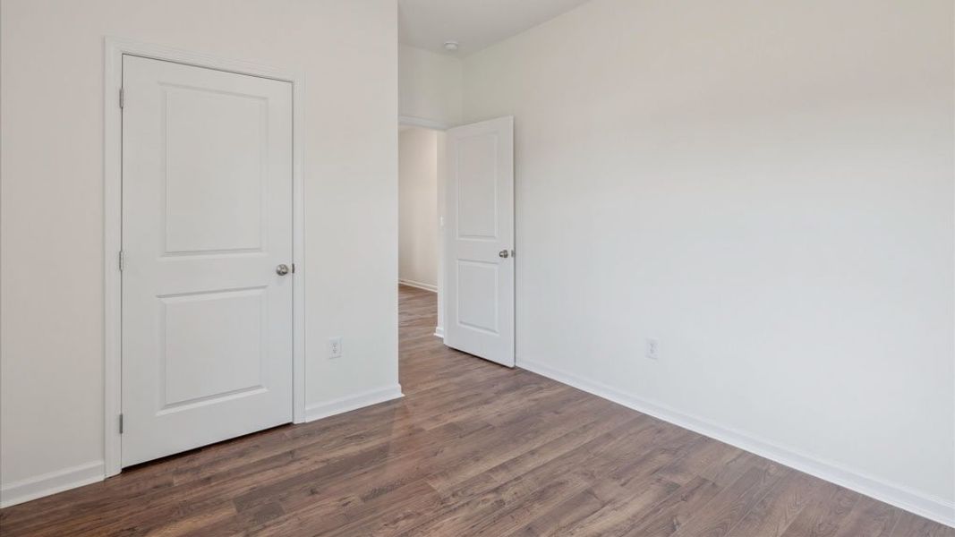 Spacious, unfurnished interior of a new home in Catlett Cove, Knoxville (Image 25).