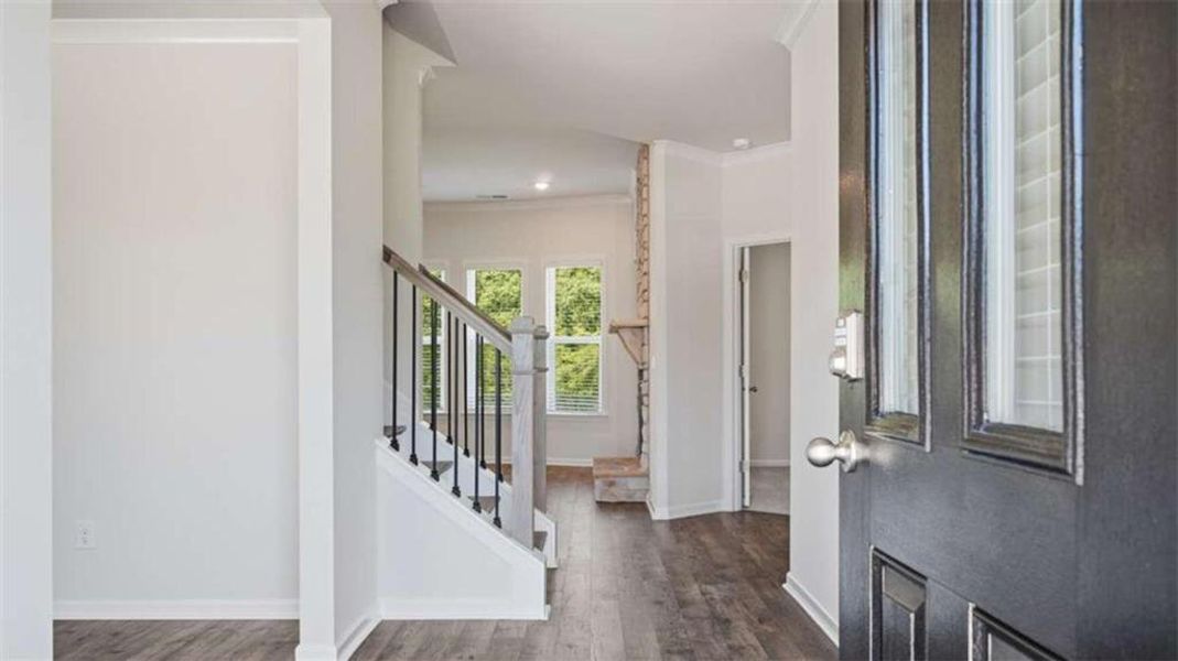Spacious, unfurnished interior of a new home in Water Oak Estates, Lawrenceville (Image 16).