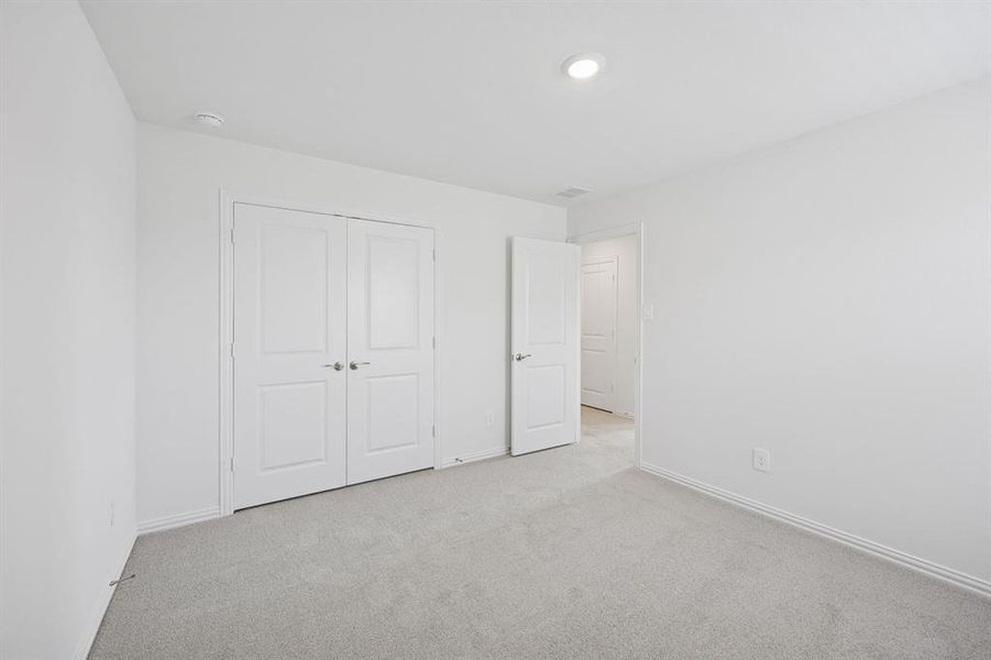 Photo is not of the actual home, but is an inspirational photo of builder’s model home and may depict options, furnishings, and/or decorator features that are not included. Photo is not of the actual home, but is an inspirational photo of builder’s model home and may depict options, furnishings, and/or decorator features that are not included.