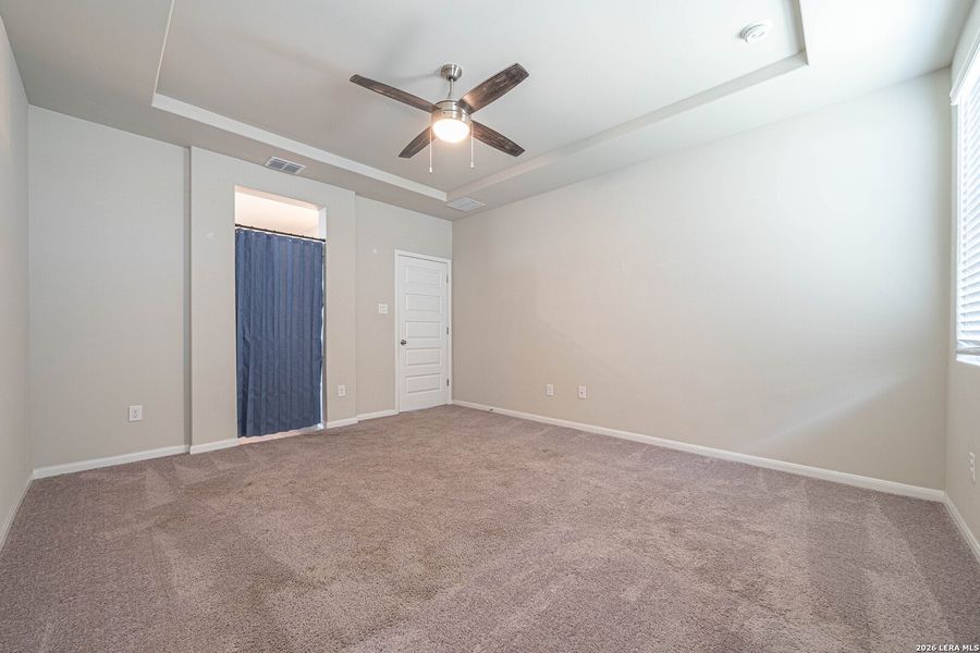 Spacious, unfurnished interior of a new home in Hannah Heights, Seguin (Image 36).