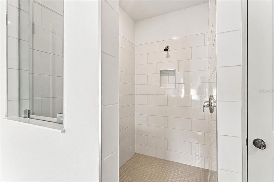 Close-up of interior finishes inside a home in , Tampa (Image 24).