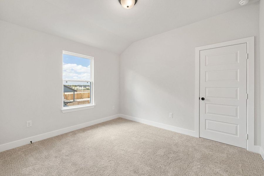 Spacious, unfurnished interior of a new home in Nolina, Georgetown (Image 39).