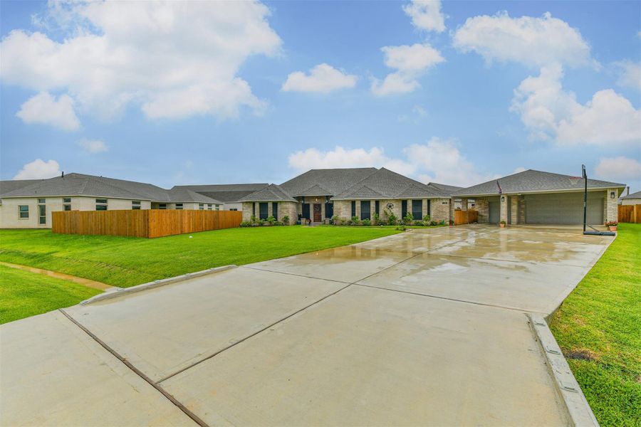 Image 45 of a home in .