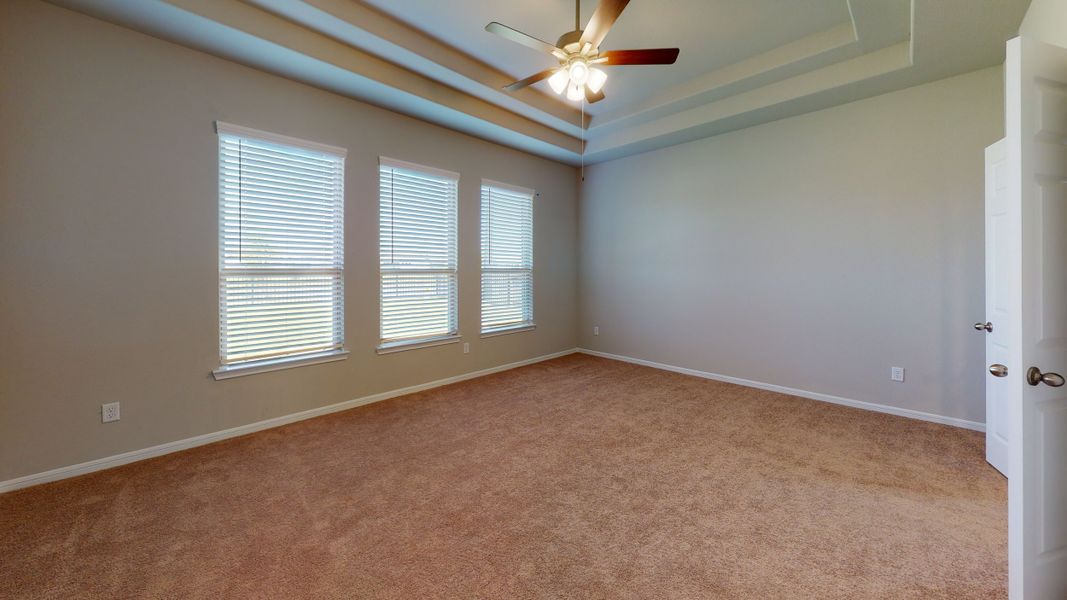 Representative unfurnished interior of a home built from the Floor Plan 3256 by Colina Homes in Grand Magnolia, Magnolia (Image 60).