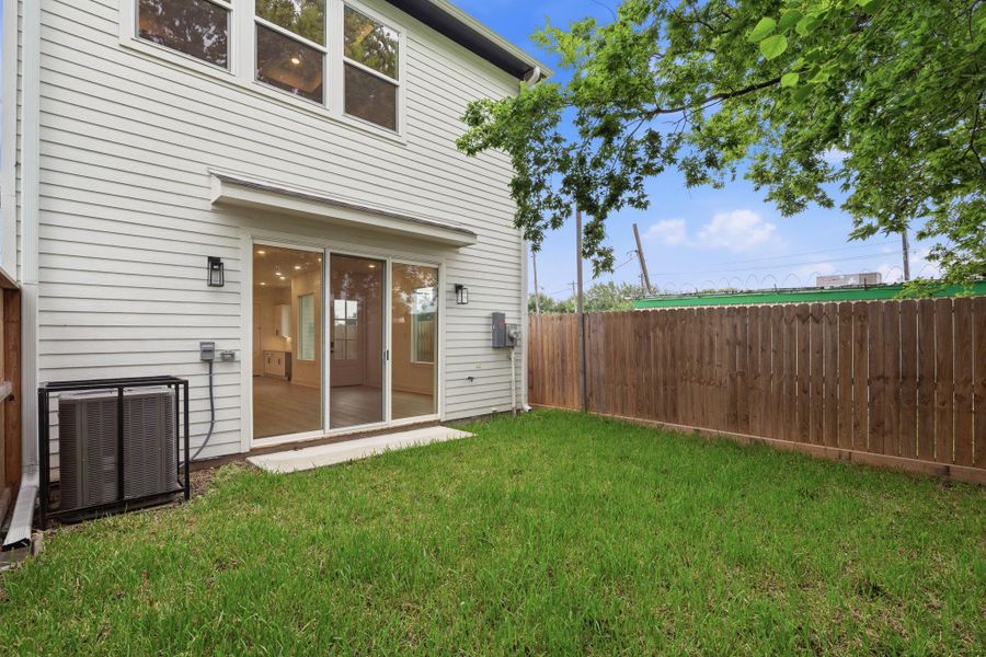 Exterior details and patio area of a home in , Houston (Image 18).