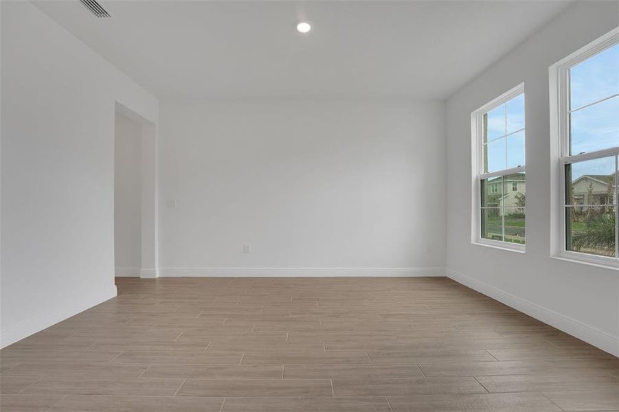 Spacious, unfurnished interior of a new home in Seaire, Parrish (Image 42).