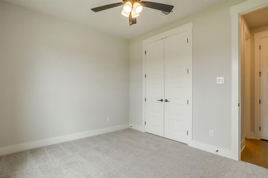 Spacious, unfurnished interior of a new home in Peaks at Lone Elm, Waxahachie (Image 17).
