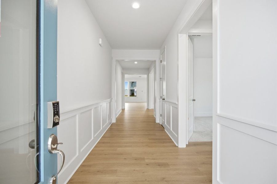 Spacious, unfurnished interior of a new home in Homecoming, Ravenel (Image 5).