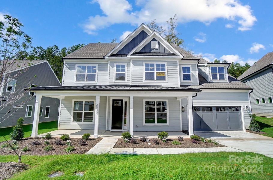 MOVE-IN READY! Homesite 7 features a Roanoke D floorplan with front-load garage.