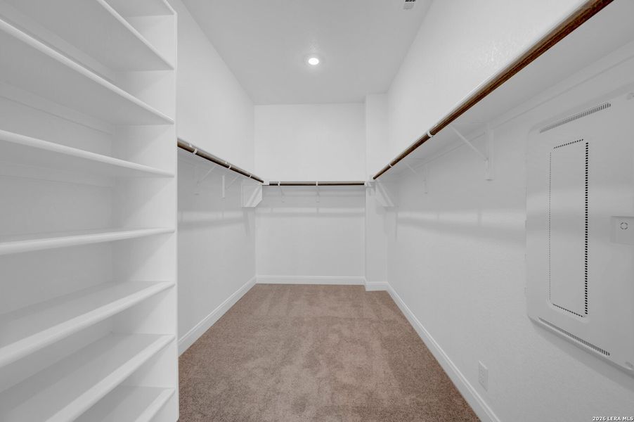 Spacious, unfurnished interior of a new home in The Crossvine 55’, Schertz (Image 19).