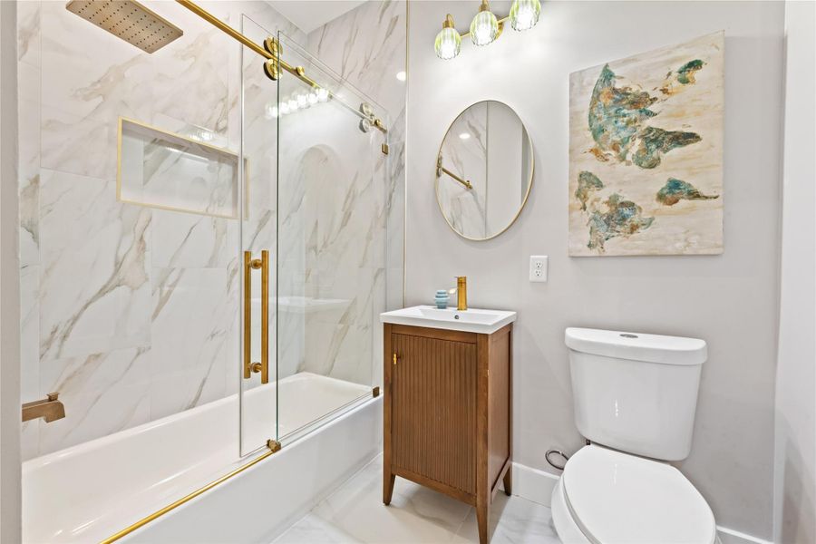 Furnished interior view inside a new home in , Houston (Image 11). Furnished interior view inside a new home in , Houston (Image 11).