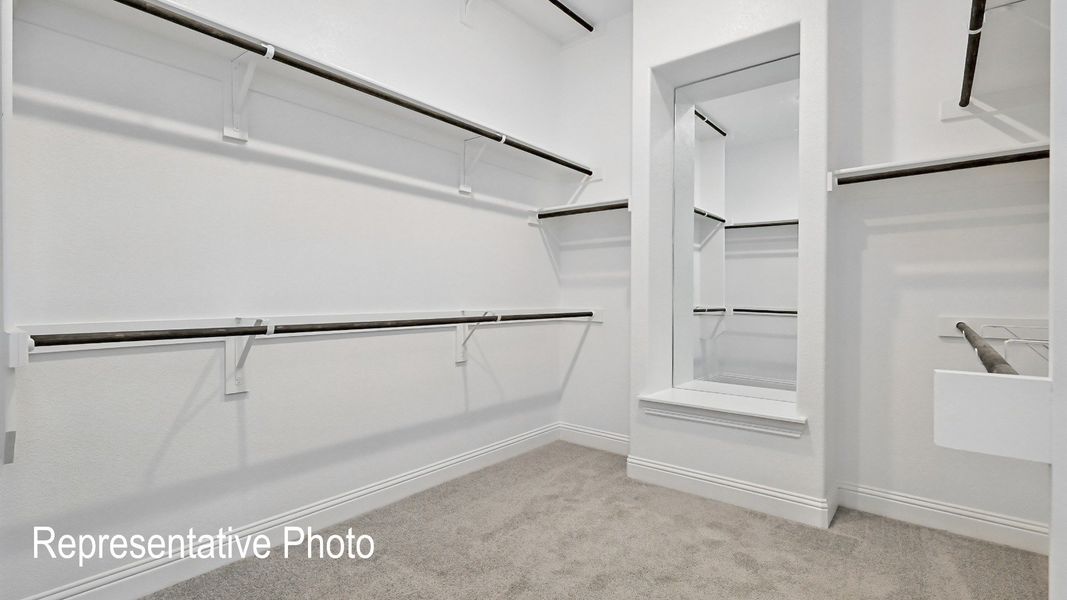 Furnished interior view inside a new home in Ridge Crossing, Waxahachie (Image 15).