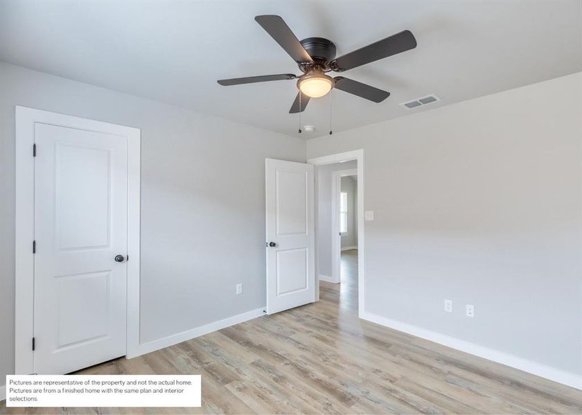 Spacious, unfurnished interior of a new home in , Abilene (Image 11).