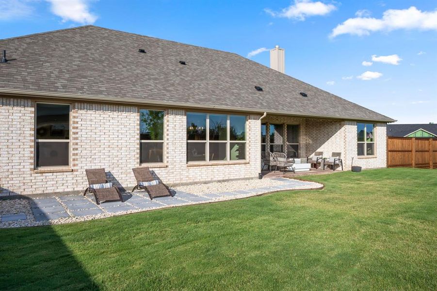 Exterior details and patio area of a home in Pecan Plantation, Granbury (Image 24).