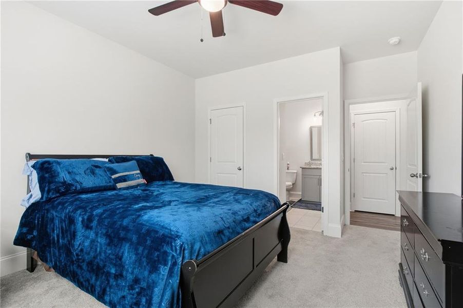 Furnished interior view inside a new home in , Newnan (Image 16).