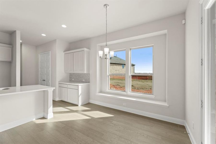 13. 3204 Agnew - Nook