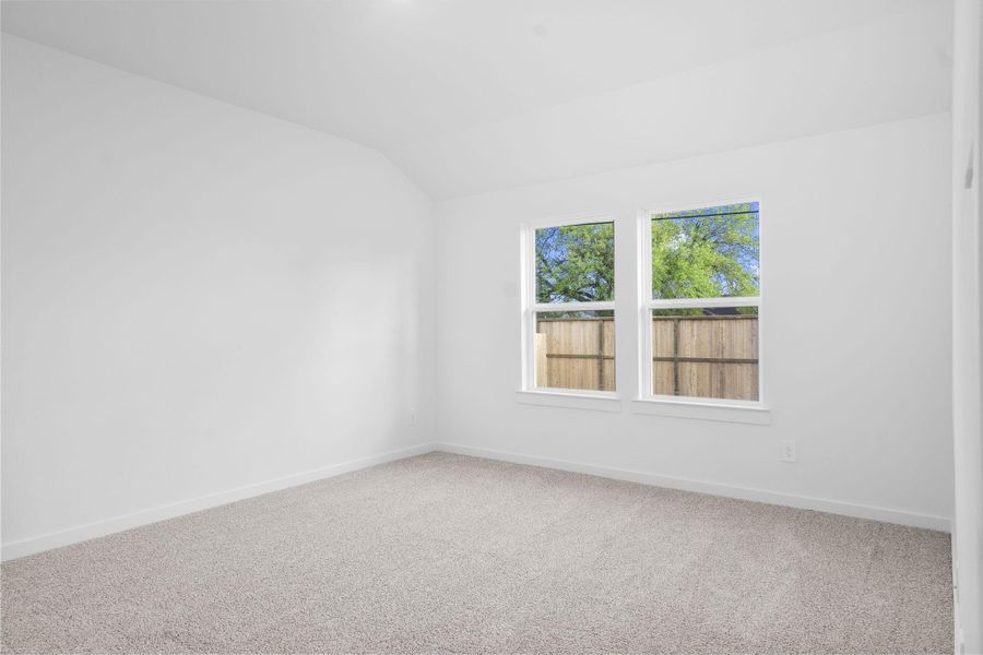 Spacious, unfurnished interior of a new home in Riverwood Ranch, Angleton (Image 15).