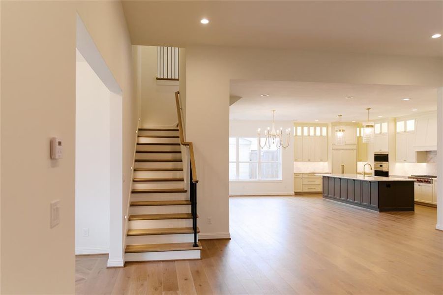 Spacious, unfurnished interior of a new home in , Dallas (Image 8).