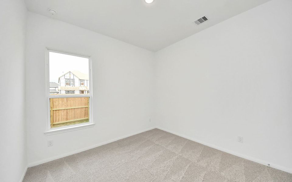 Representative unfurnished interior of a home built from the Knox by Brookfield Residential in 50' Traditional Homes at Elyson, Katy (Image 10).