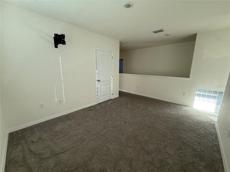 Spacious, unfurnished interior of a new home in , Mount Dora (Image 16).