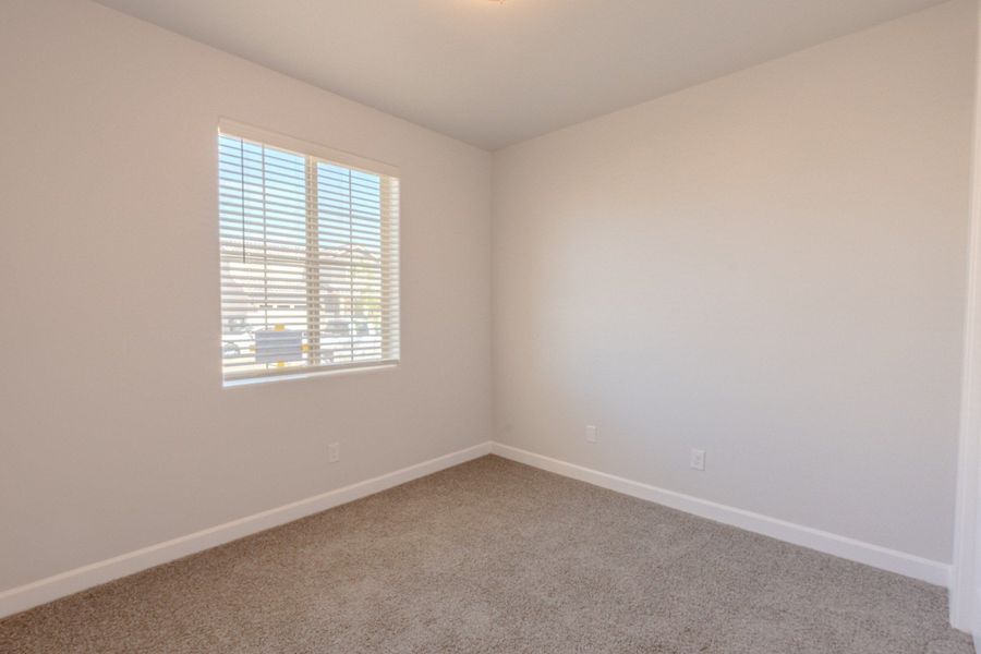 Spacious, unfurnished interior of a new home in Paseo Del Este, El Paso (Image 31).