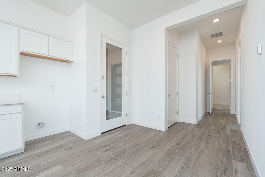 Tri Pointe Blossom Rock 494 - Gensmart H