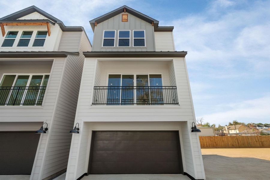 Front exterior of a new home in , Houston, TX, highlighting curb appeal (Image 24). Front exterior of a new home in , Houston, TX, highlighting curb appeal (Image 24).