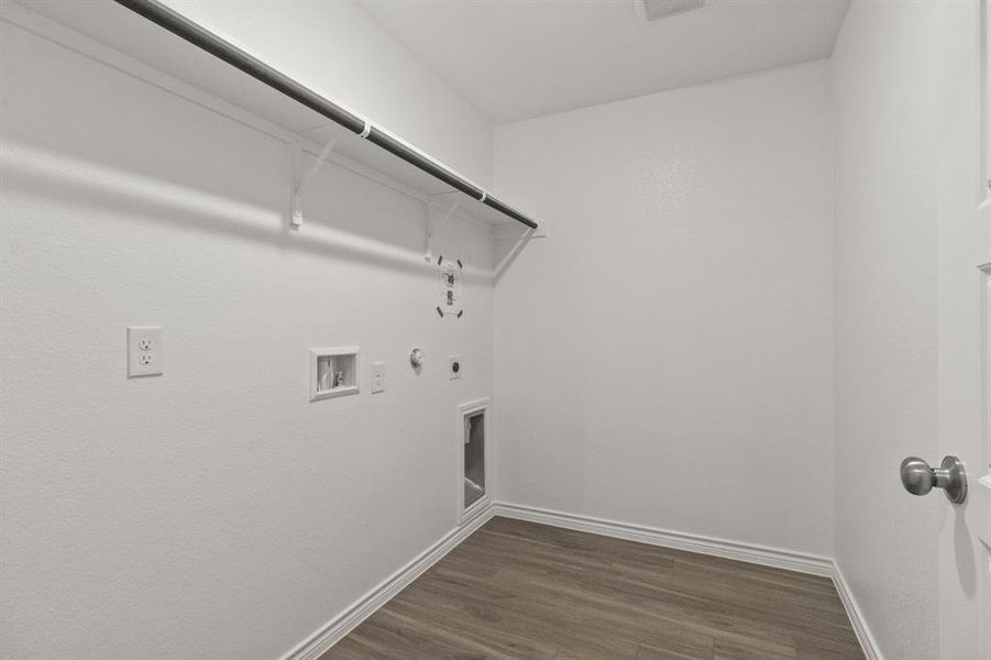 Spacious, unfurnished interior of a new home in Retreat at Fossil Creek, Fort Worth (Image 12). Spacious, unfurnished interior of a new home in Retreat at Fossil Creek, Fort Worth (Image 12).