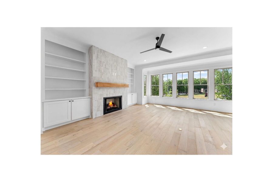 Spacious, unfurnished interior of a new home in Overlook at Gin Property, Senoia (Image 9).